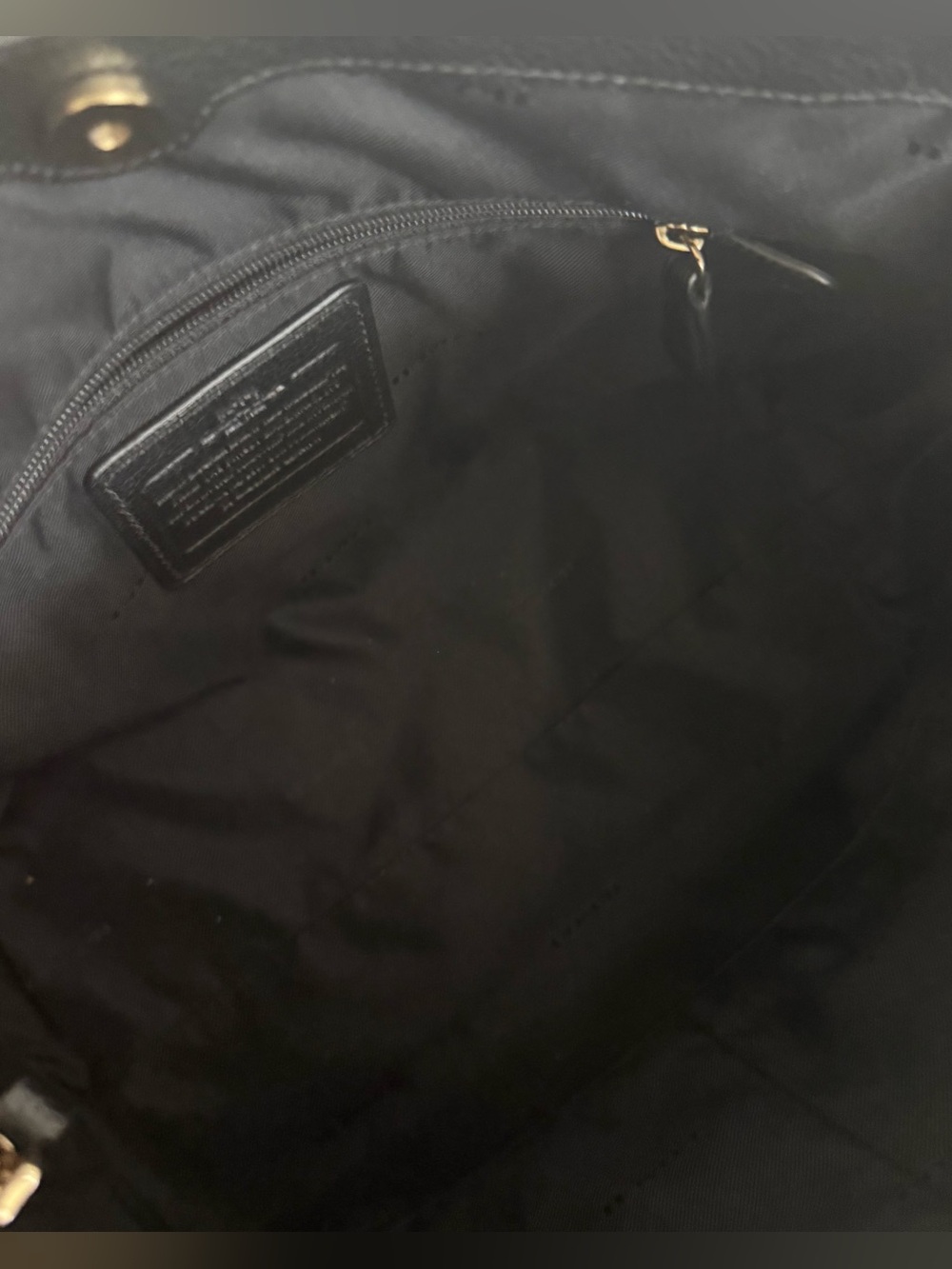 Coach pebbled leather shoulder bag with removable strap for a Crossbody fit - Picture 8 of 13